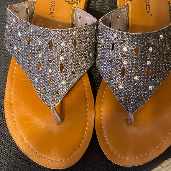 Joe Boxer Women's Black and Brown Sandals - Picture 3 of 6